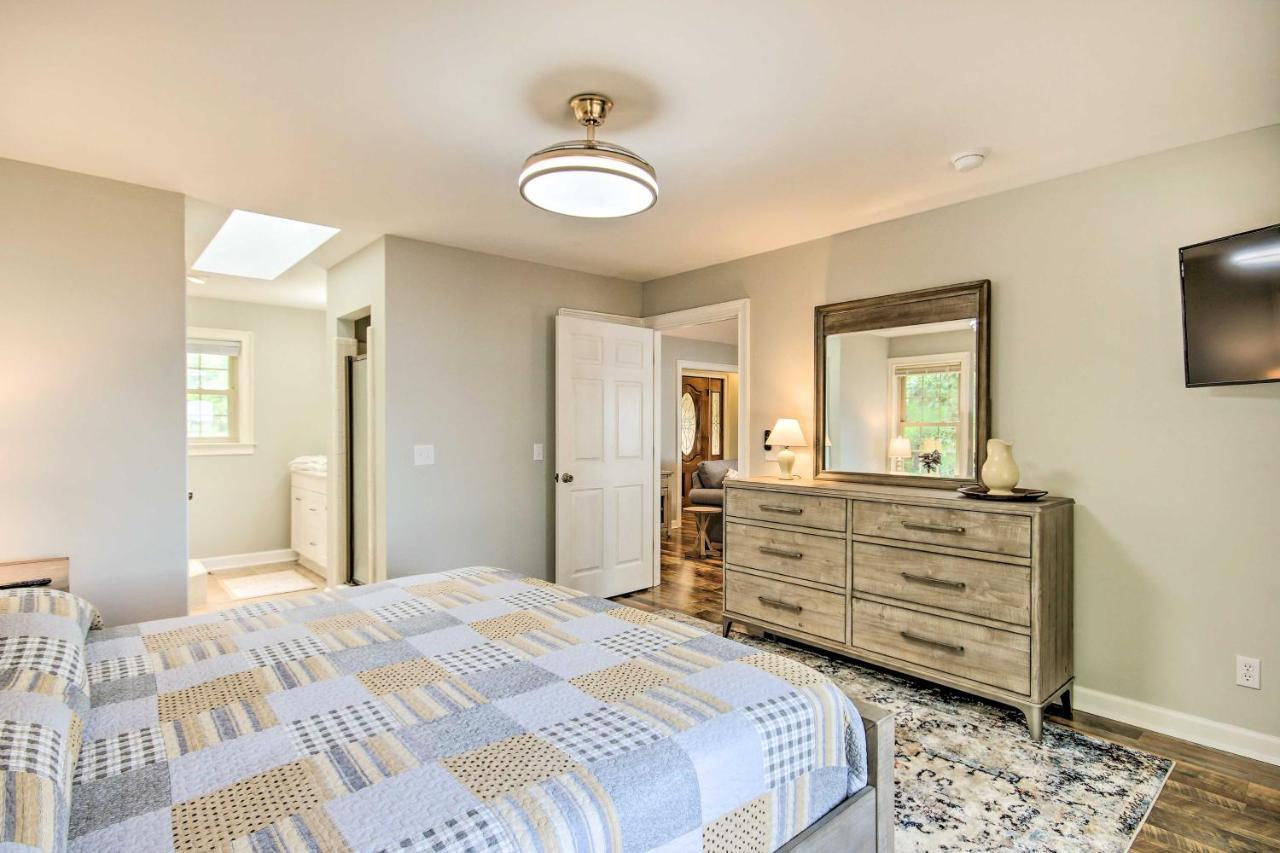 Gilbert Lakefront Retreat With Private Dock! Hollywood Point Bagian luar foto